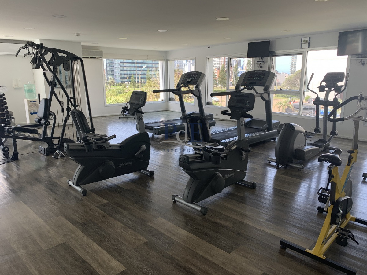 APARTAMENTO PISO ALTO EN PLAYA MANSA - Imagen 34