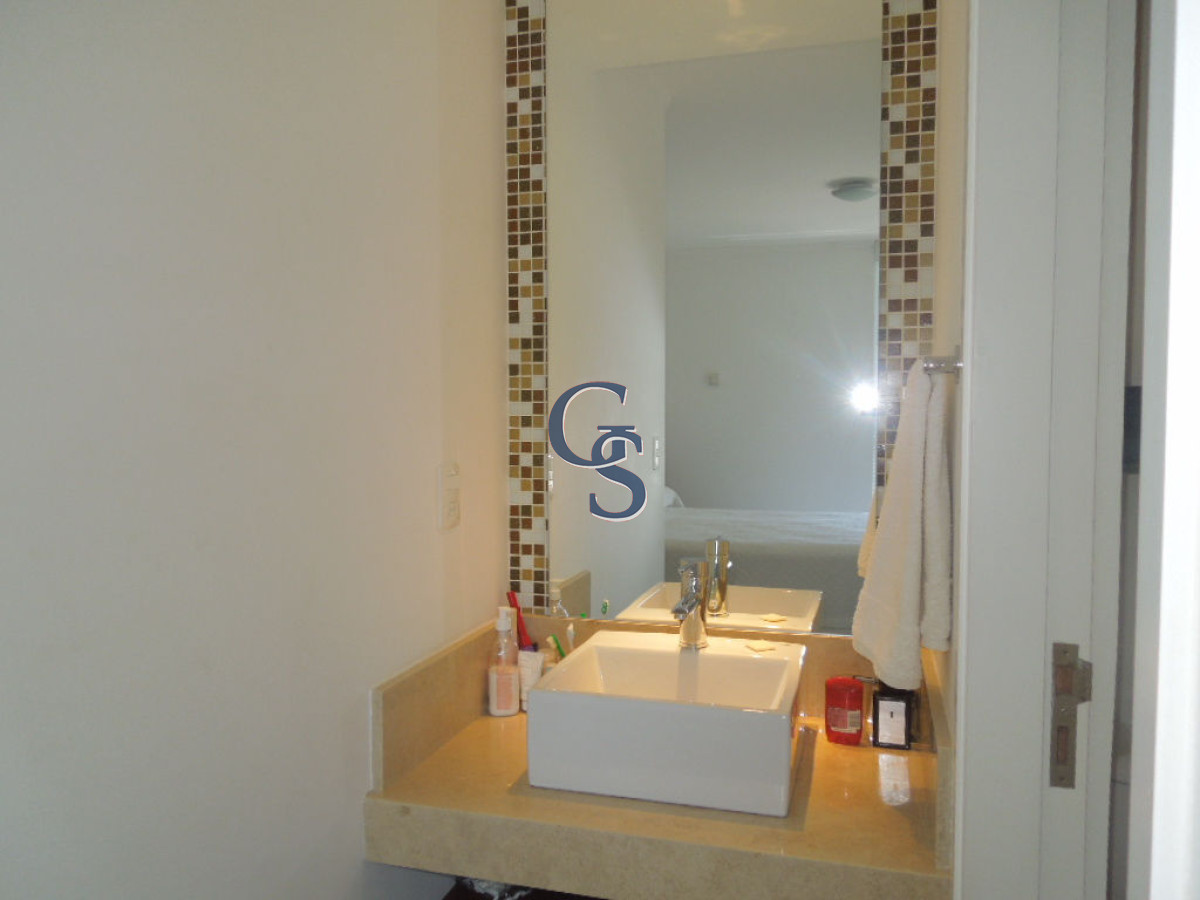 Apartamento ID.298567 - AV CHIVERTA EDIFICIO FOREST TOWER II TODO SOL!!!!!