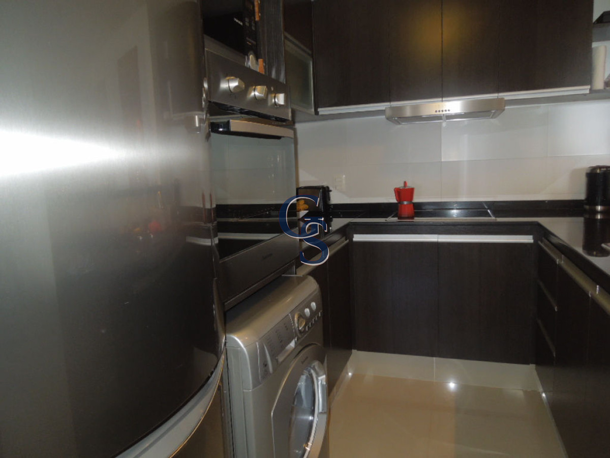 Apartamento ID.298567 - AV CHIVERTA EDIFICIO FOREST TOWER II TODO SOL!!!!!