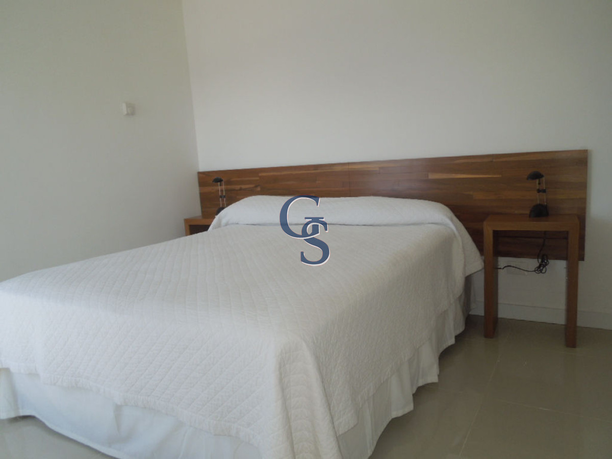 Apartamento ID.298567 - AV CHIVERTA EDIFICIO FOREST TOWER II TODO SOL!!!!!