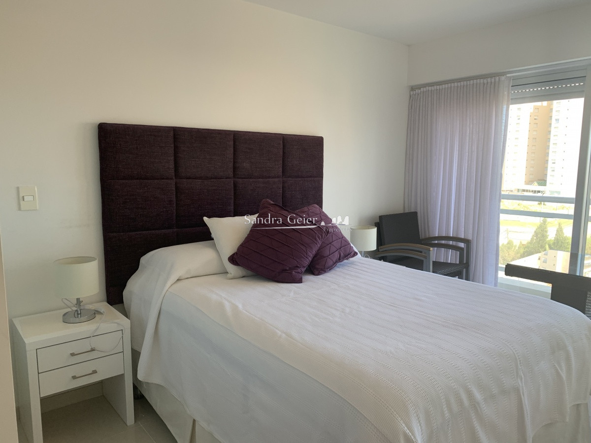 Apartamento ID.709 - VENTA MANSA SUNRISE TOWER PARADA 5 PLAYA MANSA