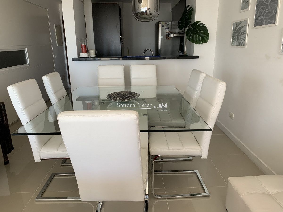 Apartamento ID.1288 - AV. CHIVERTA. MUY LINDA PLANTA  