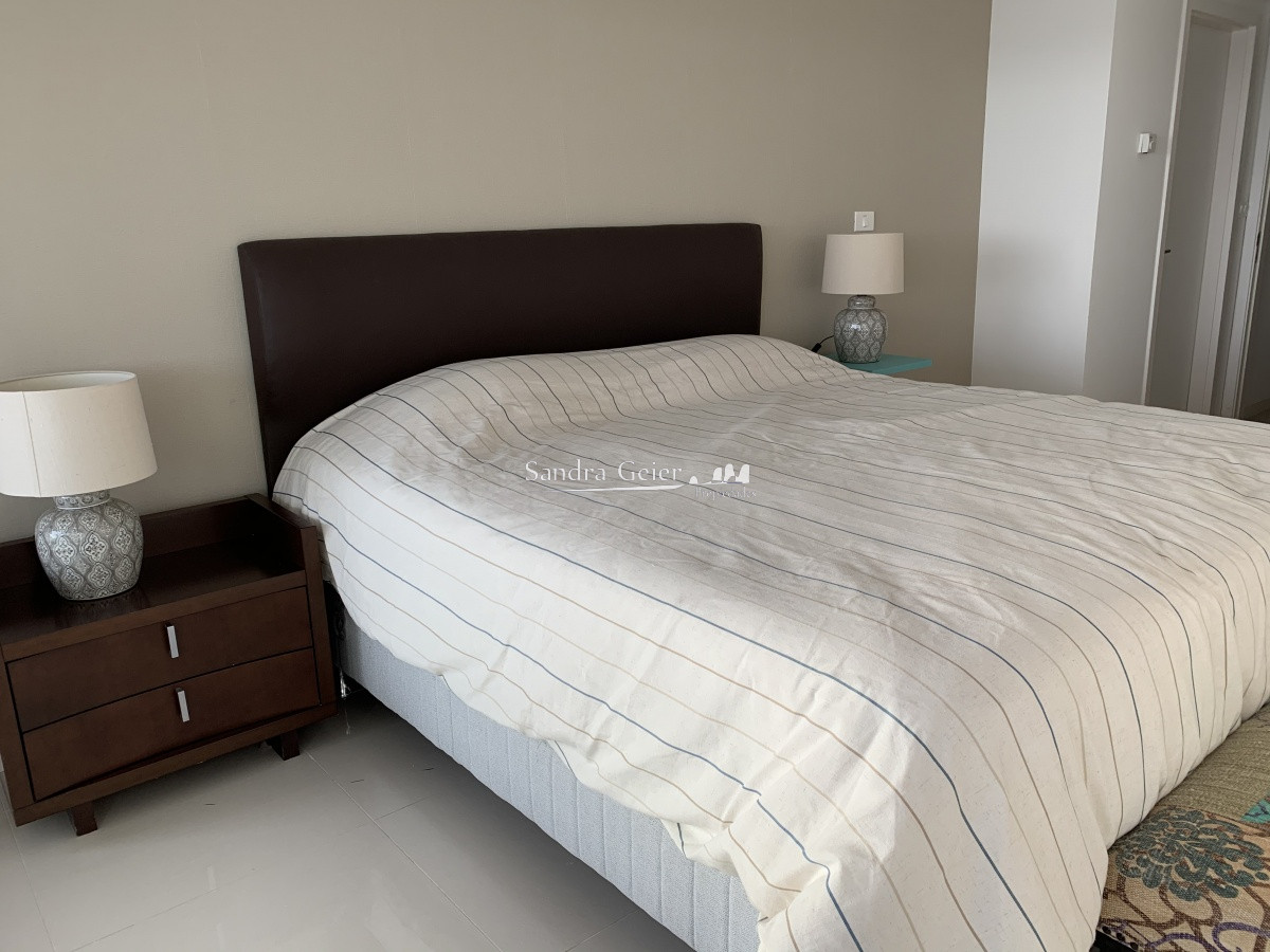 Apartamento ID.1245 - VENTA MANSA PRIMERA FILA FRENTE AL MAR