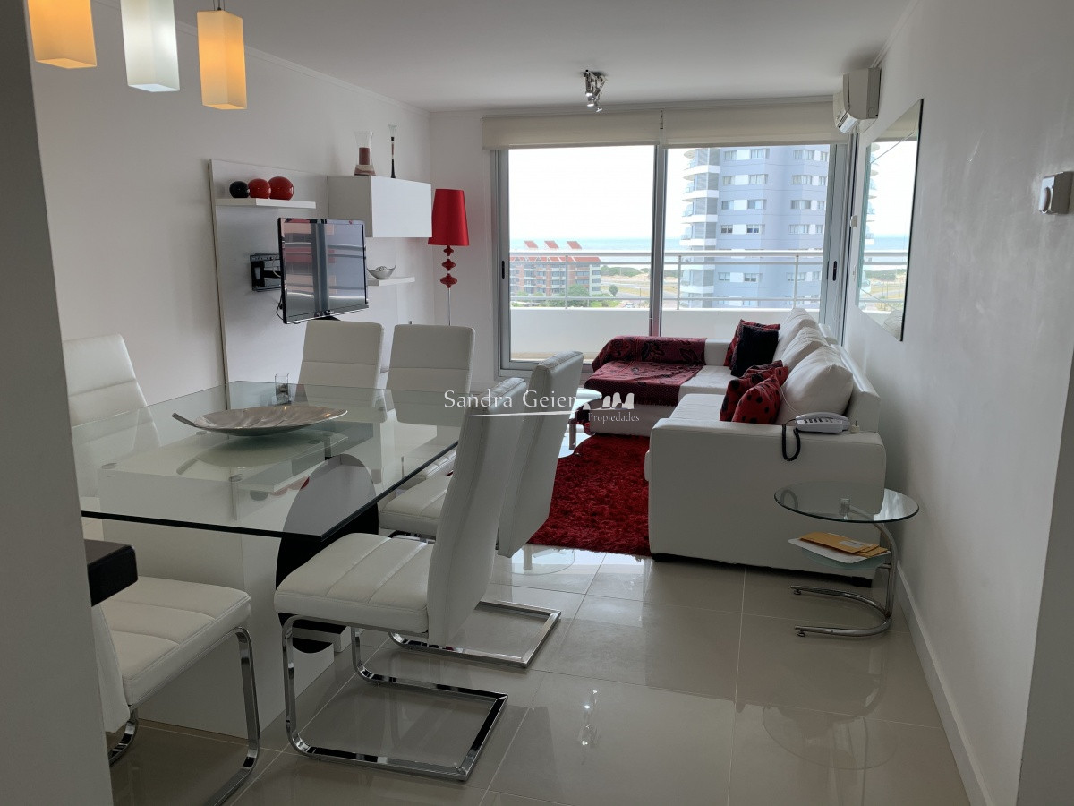 Apartamento ID.1288 - AV. CHIVERTA. MUY LINDA PLANTA  