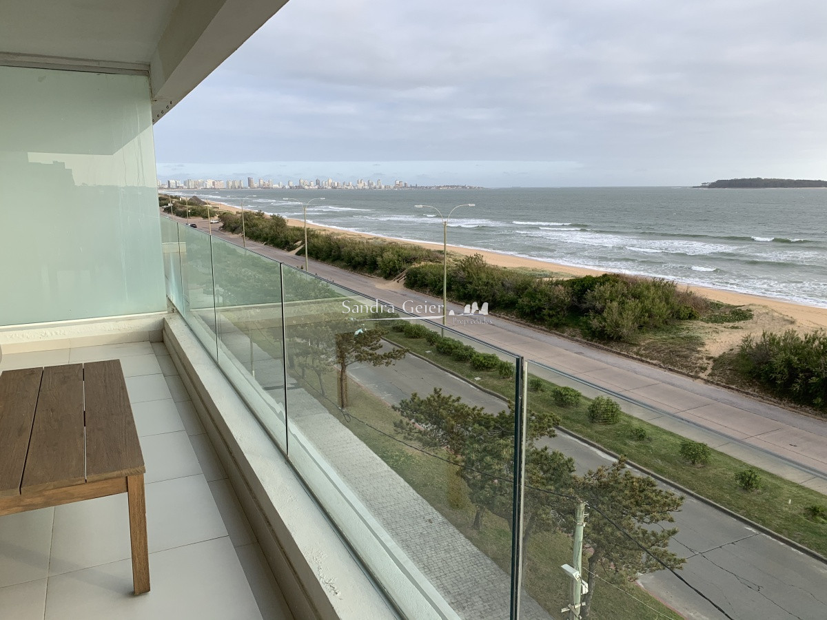Apartamento ID.1245 - VENTA MANSA PRIMERA FILA FRENTE AL MAR