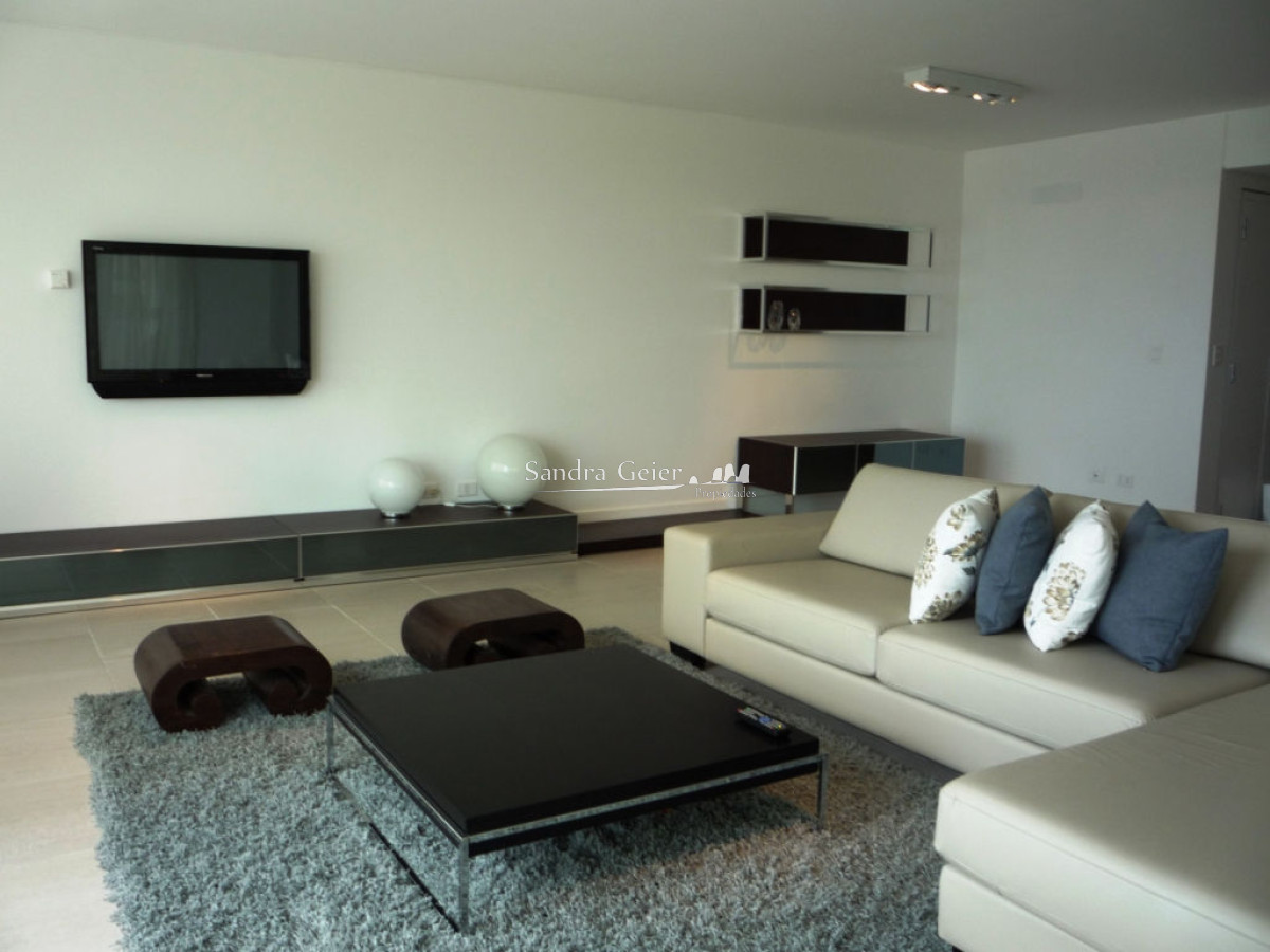 Apartamento ID.639 -  BRAVA - LE PARC ESQUINERO VENTA Y ALQUILER