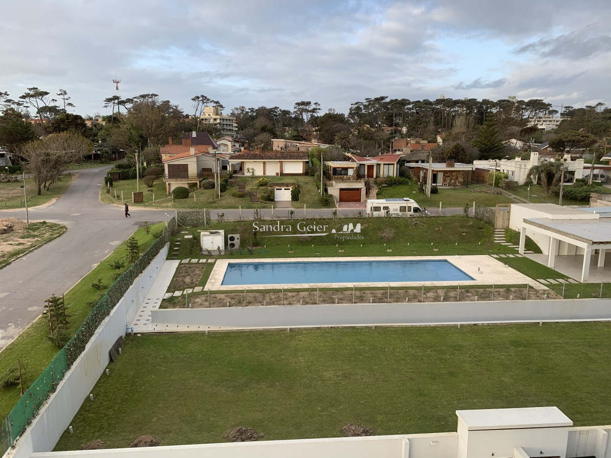 Apartamento ID.1245 - VENTA MANSA PRIMERA FILA FRENTE AL MAR