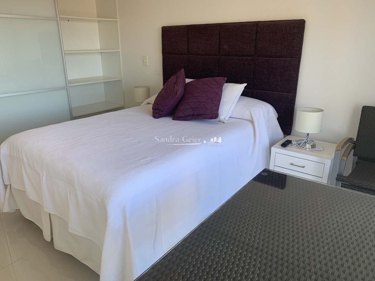 Apartamento ID.709 - VENTA MANSA SUNRISE TOWER PARADA 5 PLAYA MANSA