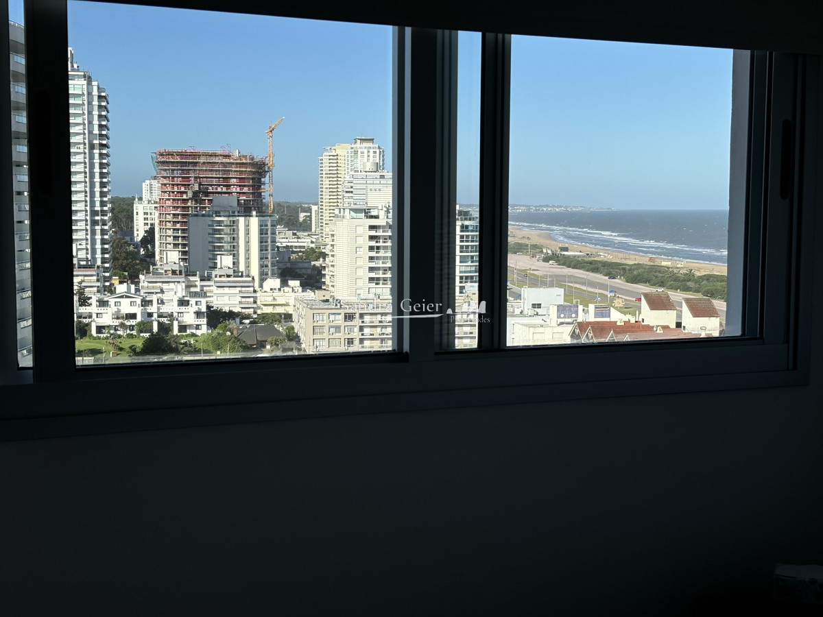 Apartamento ID.218 - AV. CHIVERTA EXCELENTE ALTURA Y ORIENTACION