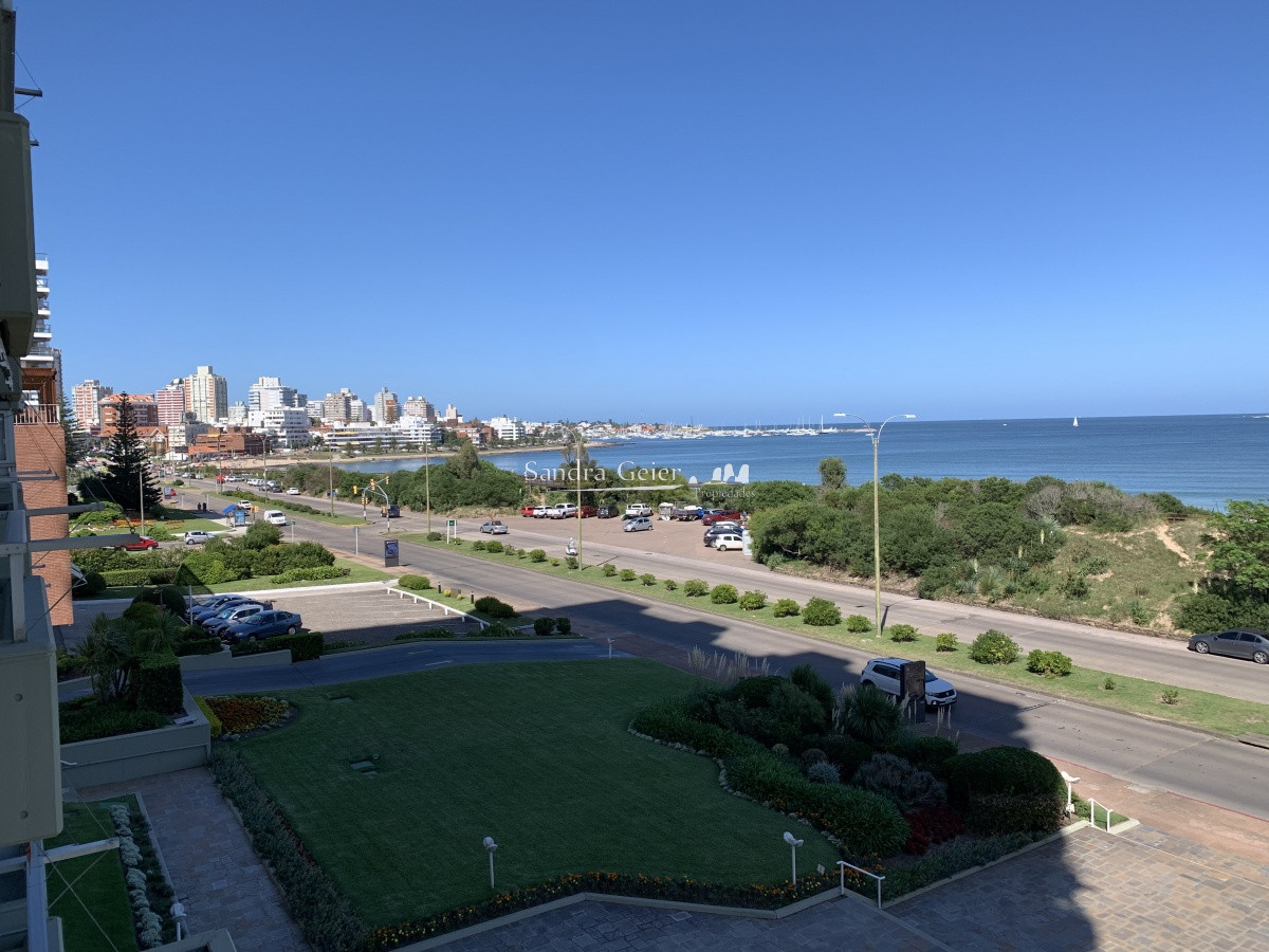Apartamento ID.1714 -  PRIMERA FILA VENTA FRENTE AL MAR MANSA PARADA 3