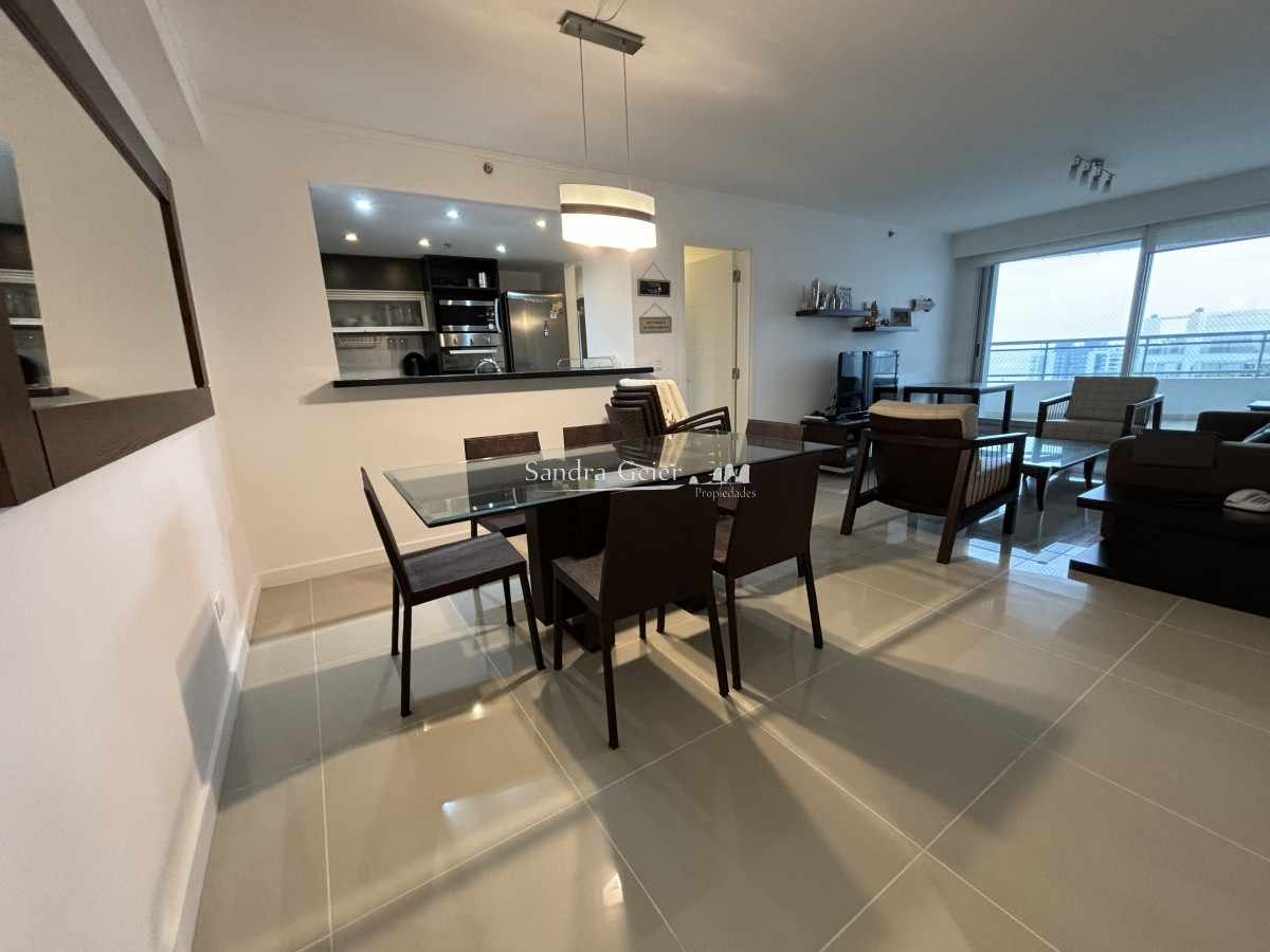 Apartamento ID.2717 - VENTA AV. CHIVERTA PISO ALTO TRES DORMITORIOS BRAVA AIDY GRILL