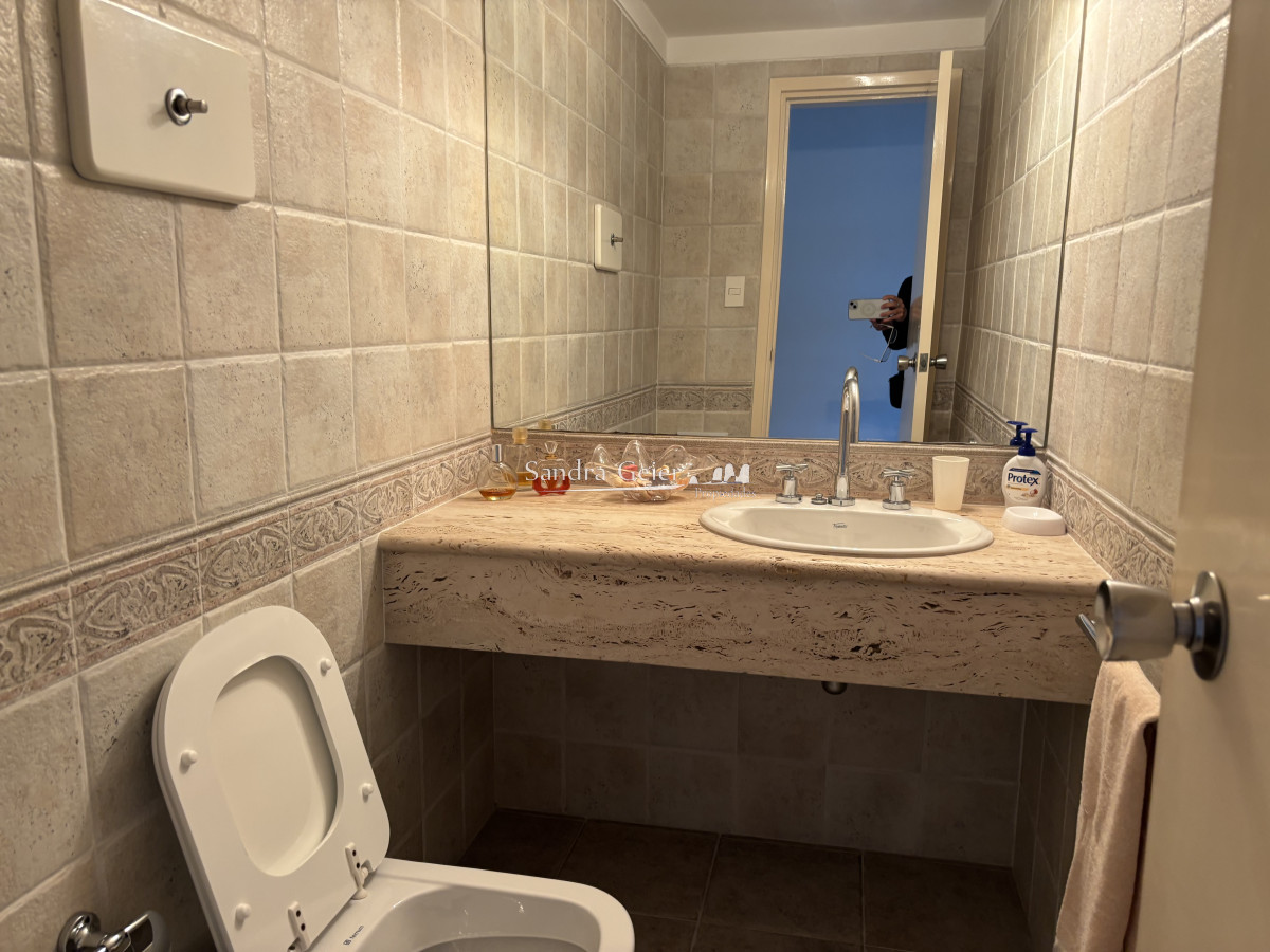 Apartamento ID.3140 - VENTA EN EXCLUSIVIDAD MALECON MANSA FRENTE AL MAR