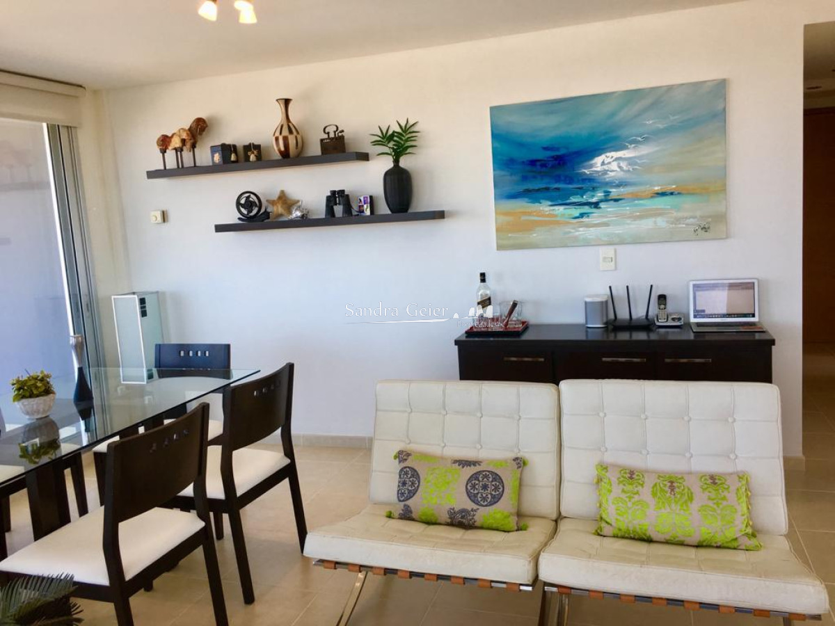 Apartamento ID.1542 - venta y alquiler mansa parada 8 50 mts del mar