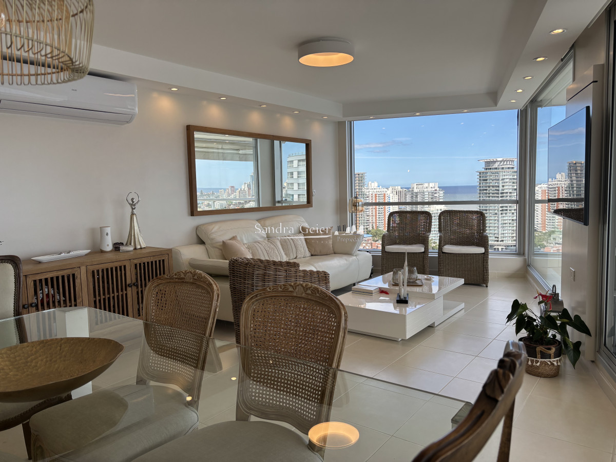 Apartamento ID.2258 - SEASONS TOWER VENTA  EN EXCLUSIVIDAD PISO ALTO MANSA ESQUINERO AL PUERTO
