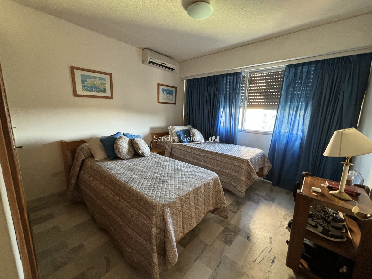 Apartamento ID.2421 - AV ROOSVELT BAJO SU VALOR VENTA EXCELENTE PRECIO