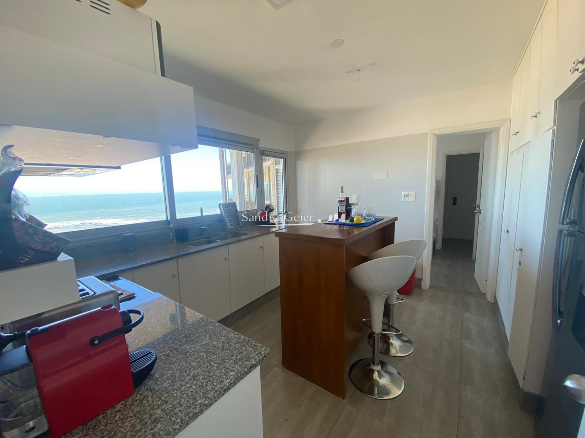 Apartamento ID.2058 - BRAVA FRENTE AL MAR RECICLADO VENTA AIDY GRILL RETASADO 