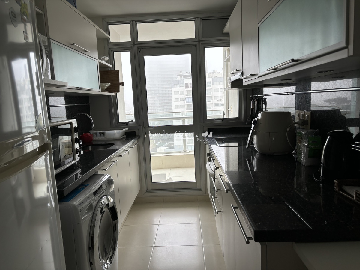 Apartamento ID.2582 - SEASONS TOWER VENTA  MANSA PEGADO A ENJOY CONRAD HOTEL