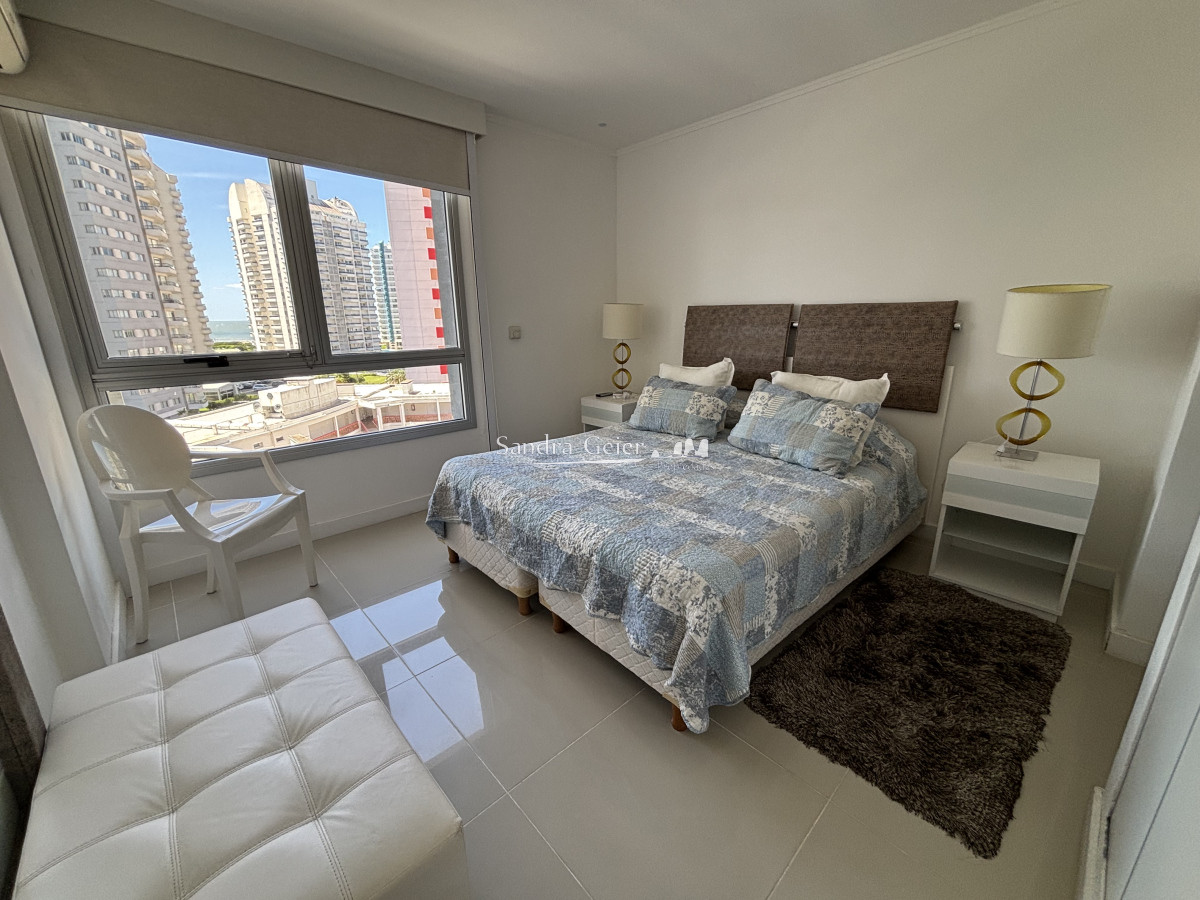 Apartamento ID.2869 - Venta Av. Chiverta Forest tower II