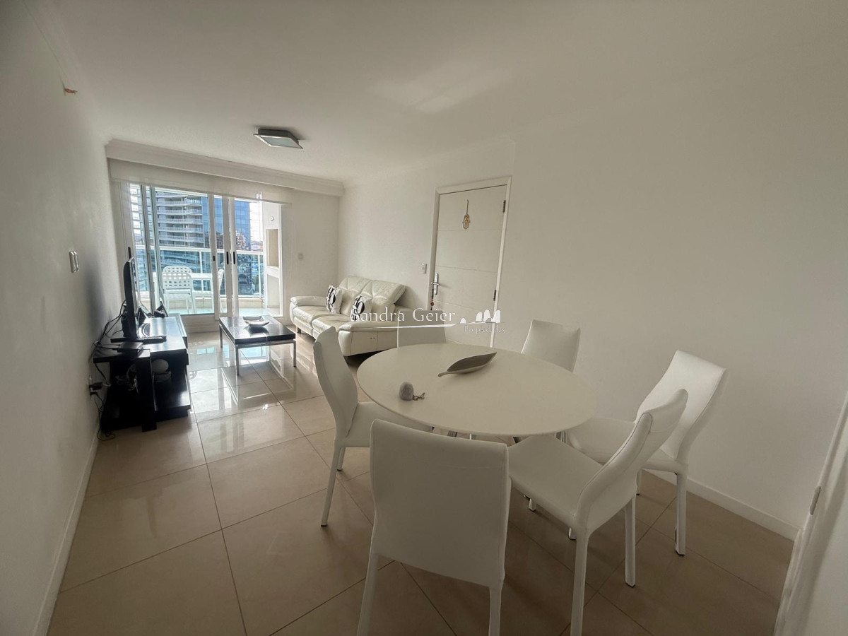 Apartamento ID.2983 - Venta mansa piso alto atrás Enjoy
