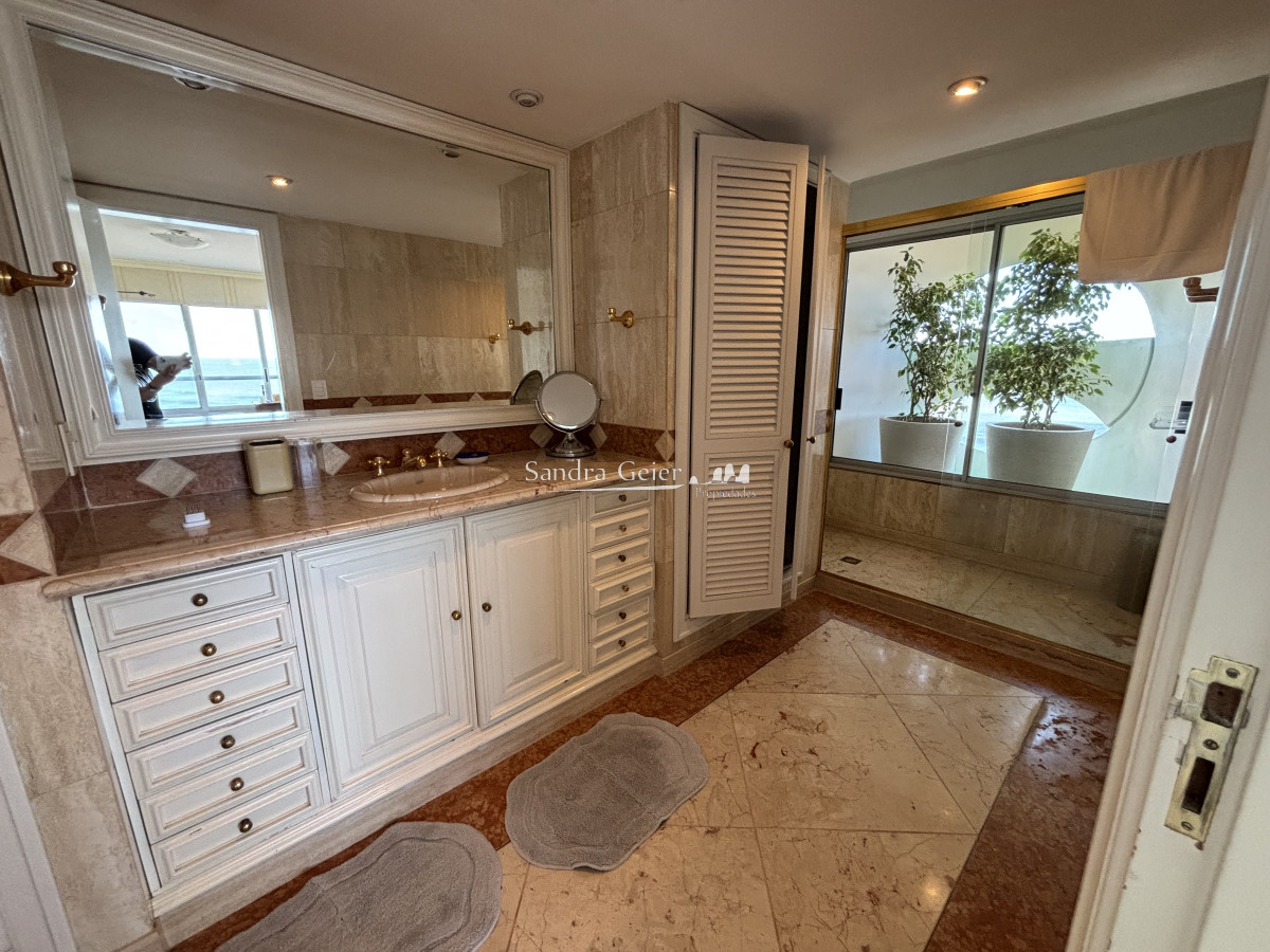 Apartamento ID.2912 - PRIMERA FILA BRAVA VENTA FRENTE AL MAR MAXIMA CATEGORIA