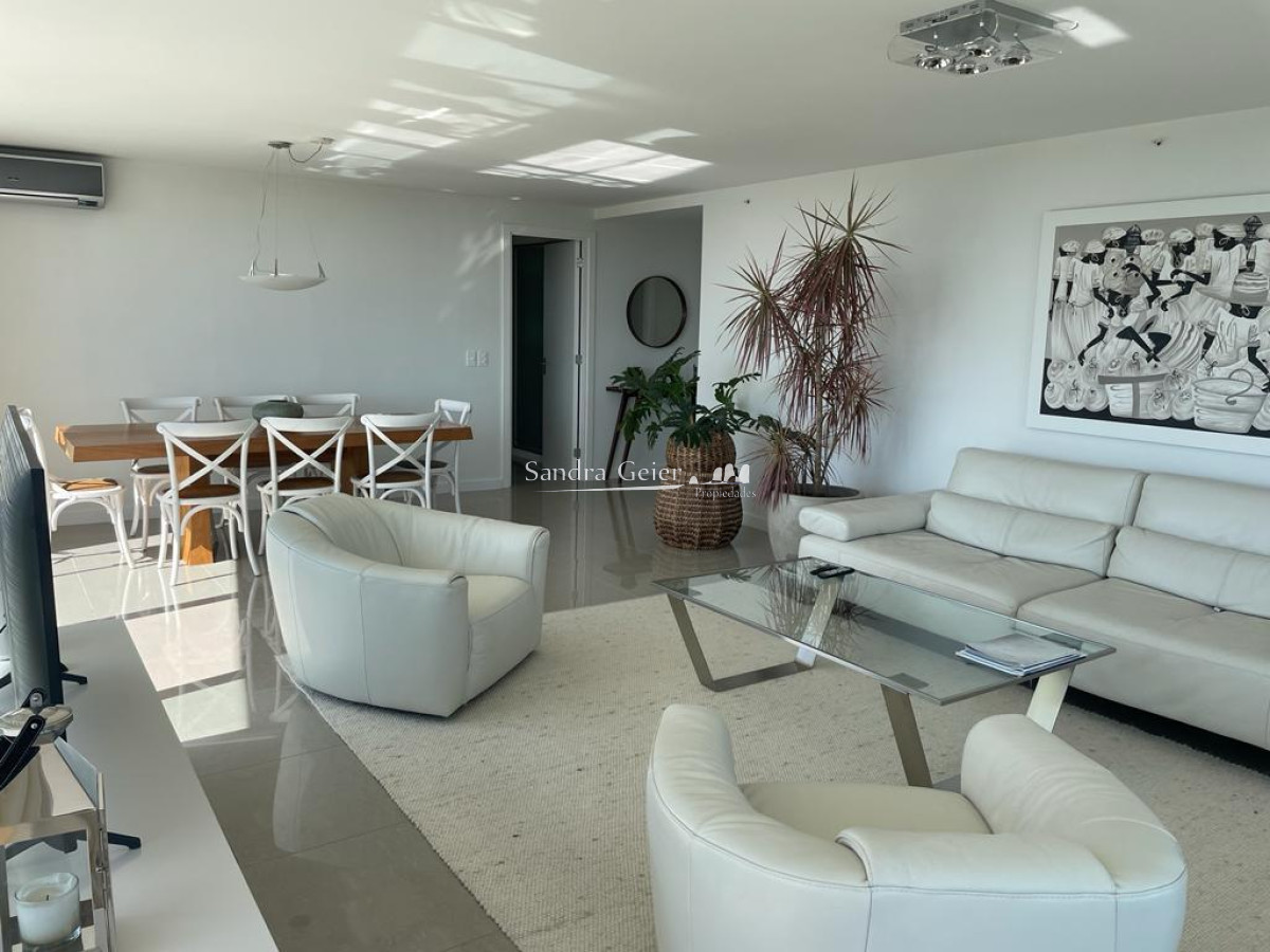 Apartamento ID.2414 - ONE 1 VENTA PISO ALTO ESQUINERO CON VISTA AL MAR Y A PURO SOL!!!!