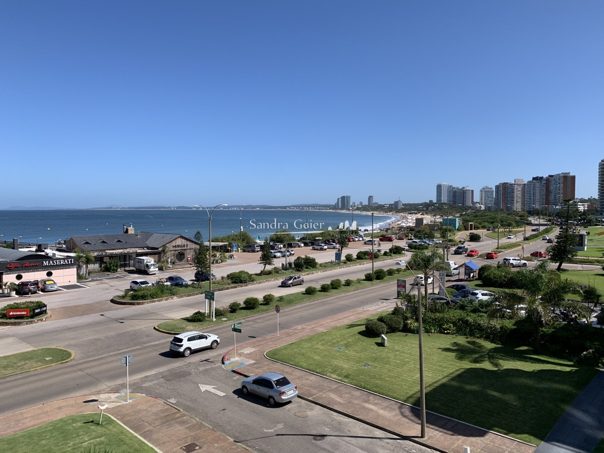 Apartamento ID.1714 -  PRIMERA FILA VENTA FRENTE AL MAR MANSA PARADA 3