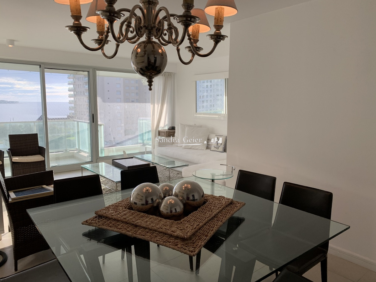 Apartamento ID.1145 - MANSA UNA CUADRA DEL MAR