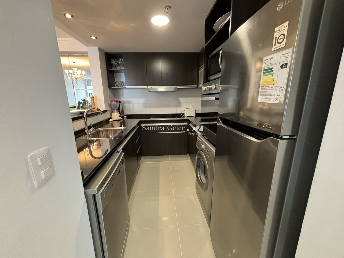 Apartamento ID.2395 - AV. CHIVERTA PISO ALTO VISTA DIVINA FOREST TOWER II