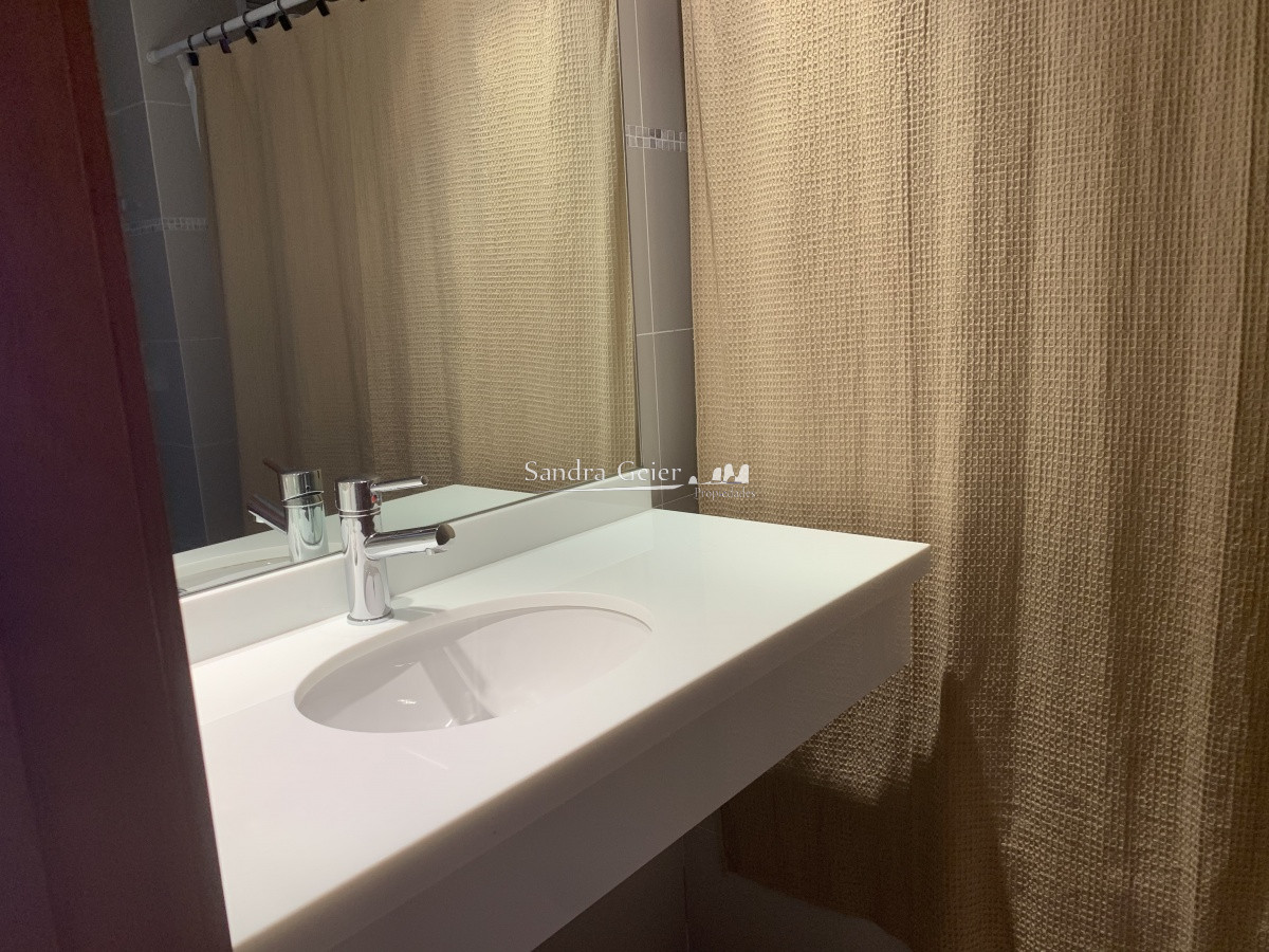 Apartamento ID.1728 -  VENTA MANSA PARADA 5 SUNRISE TOWER VENTA