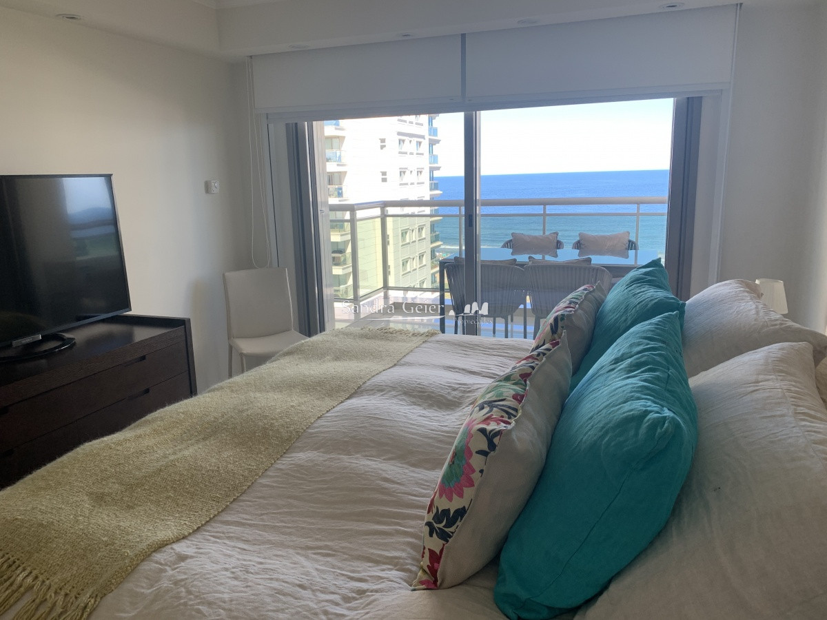 Apartamento ID.1726 - VENTA BRAVA IMPERIALE III inmaculado Piso alto
