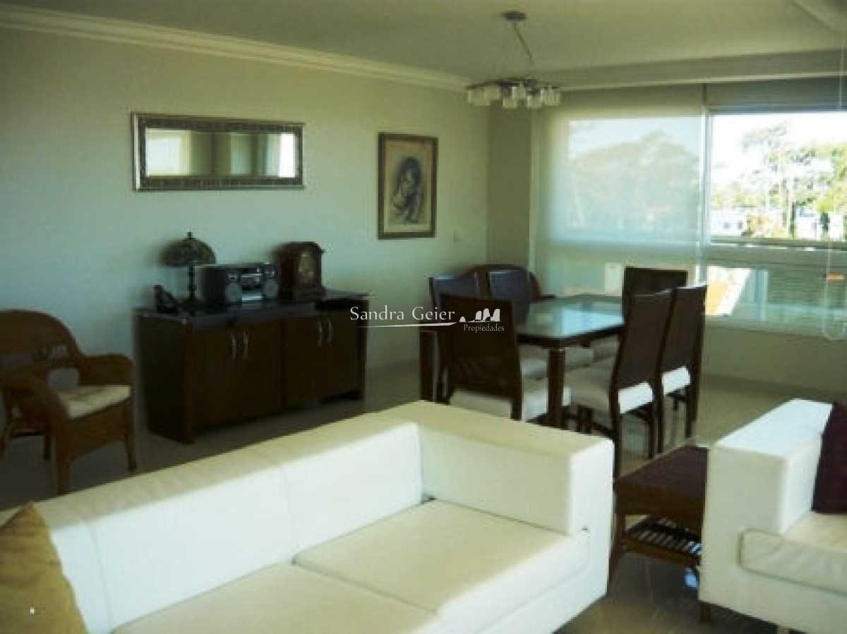 Apartamento ID.175 - LE JARDIN ESQUINERO TRES SUITES