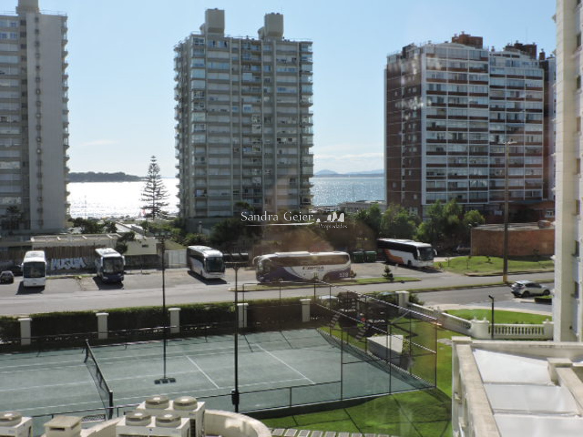 Apartamento ID.1253 - EXCELENTE VISTA FRENTE AL MAR PARADA 2 DE PLAYA BRAVA