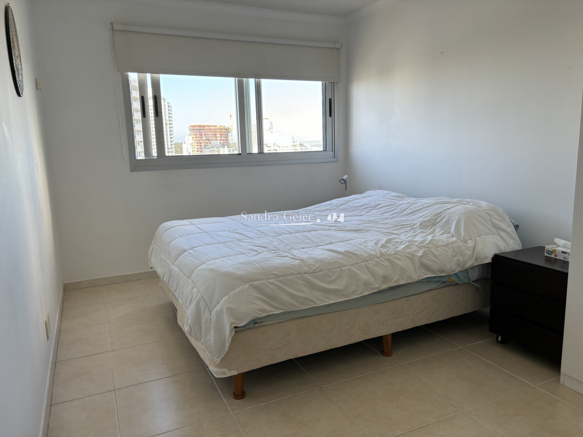 Apartamento ID.218 - AV. CHIVERTA EXCELENTE ALTURA Y ORIENTACION