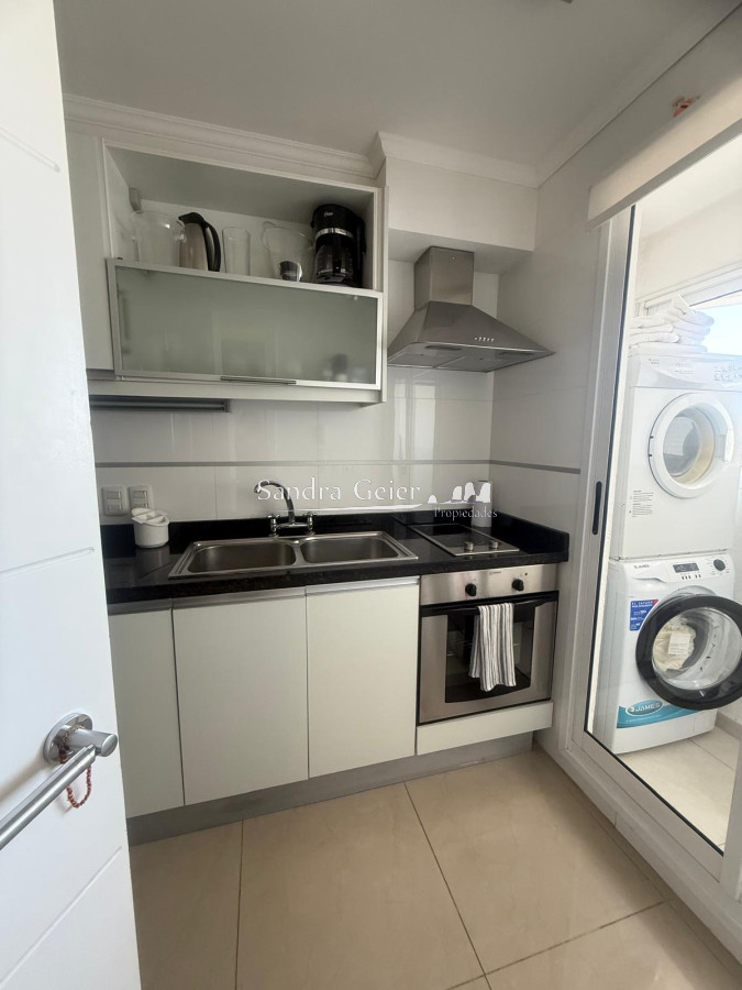 Apartamento ID.2983 - Venta mansa piso alto atrás Enjoy