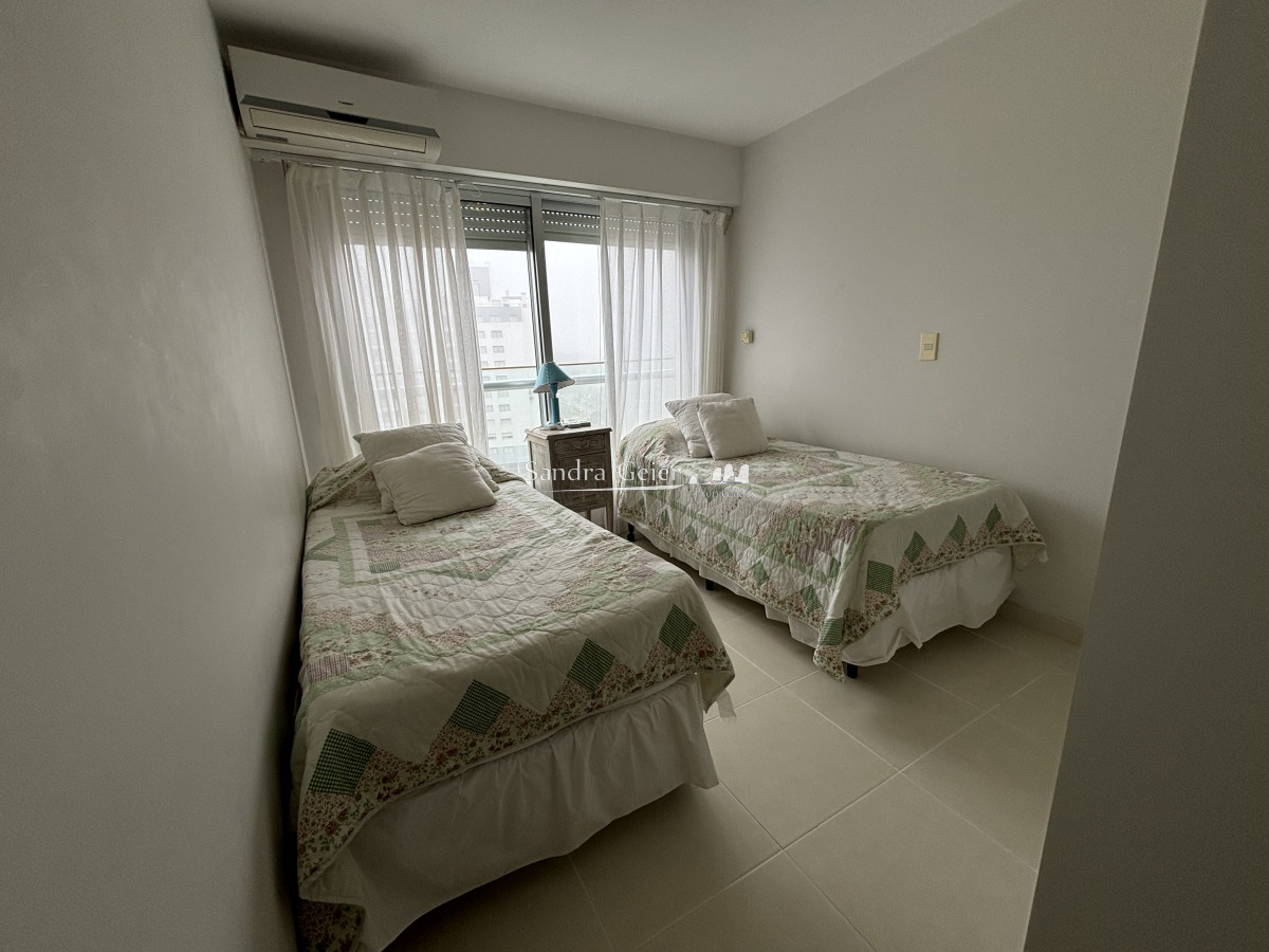 Apartamento ID.2582 - SEASONS TOWER VENTA  MANSA PEGADO A ENJOY CONRAD HOTEL