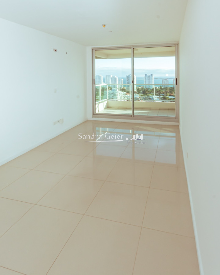 Apartamento ID.2066 - Av Roosvelt Brava parada 5