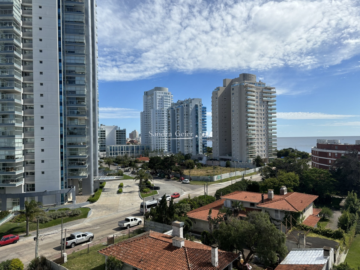 Apartamento ID.2045 - Sunrise Tower mansa parada 5 venta