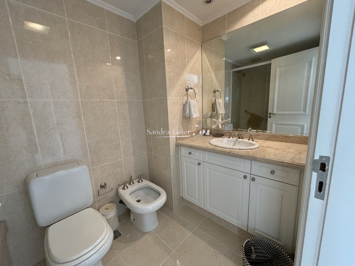 Apartamento ID.2653 - LE JARDIN MANSA VENTA MANSA FRENTE AL MAR