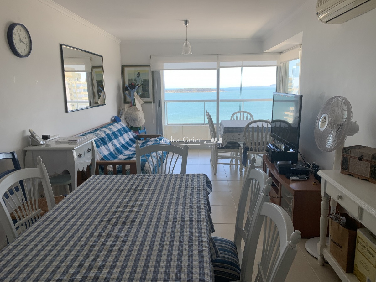 Apartamento ID.1003 - MANSA  VENTA PENT HOUSE PARADA 2 VISTA AL MAR PARRILLA PROPIA