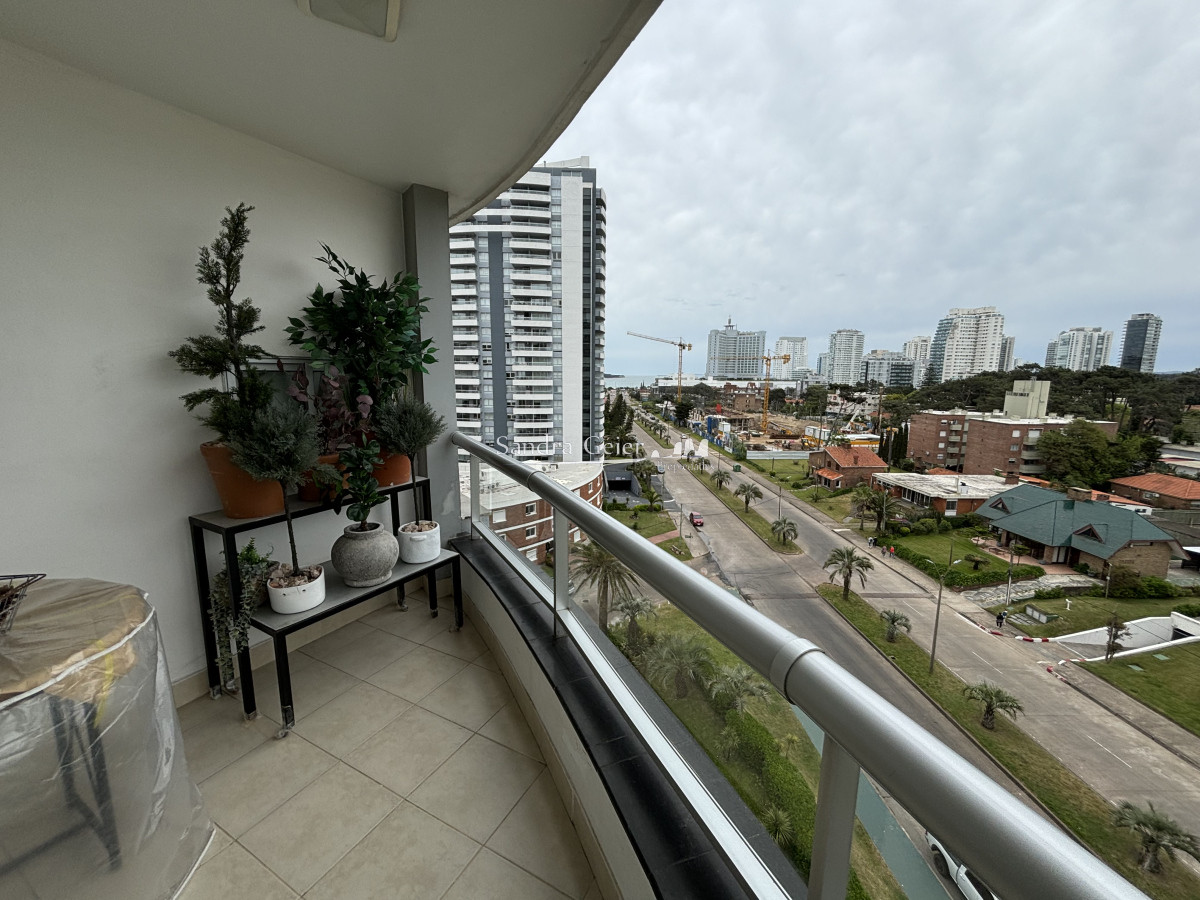 Apartamento ID.197 - AV. CHIVERTA. MUY LINDA PLANTA BRAVA VENTA ORIENTACION SOLAR