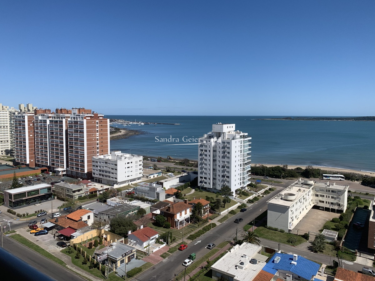 Apartamento ID.1003 - MANSA  VENTA PENT HOUSE PARADA 2 VISTA AL MAR PARRILLA PROPIA