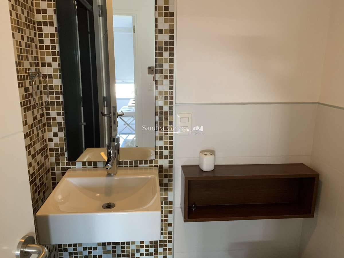 Apartamento ID.835 - AV. CHIVERTA EDIFICIO NUEVO CON SERVICIOS