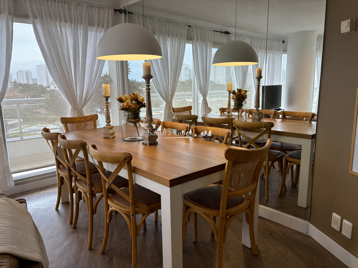 Apartamento ID.197 - AV. CHIVERTA. MUY LINDA PLANTA BRAVA VENTA ORIENTACION SOLAR