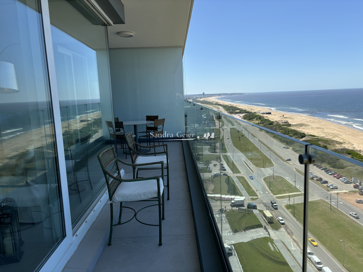 Apartamento ID.2760 - VENTA PISO ALTO TORRE LE PARC III BRAVA PRIMERA LINEA FRENTE AL MAR 