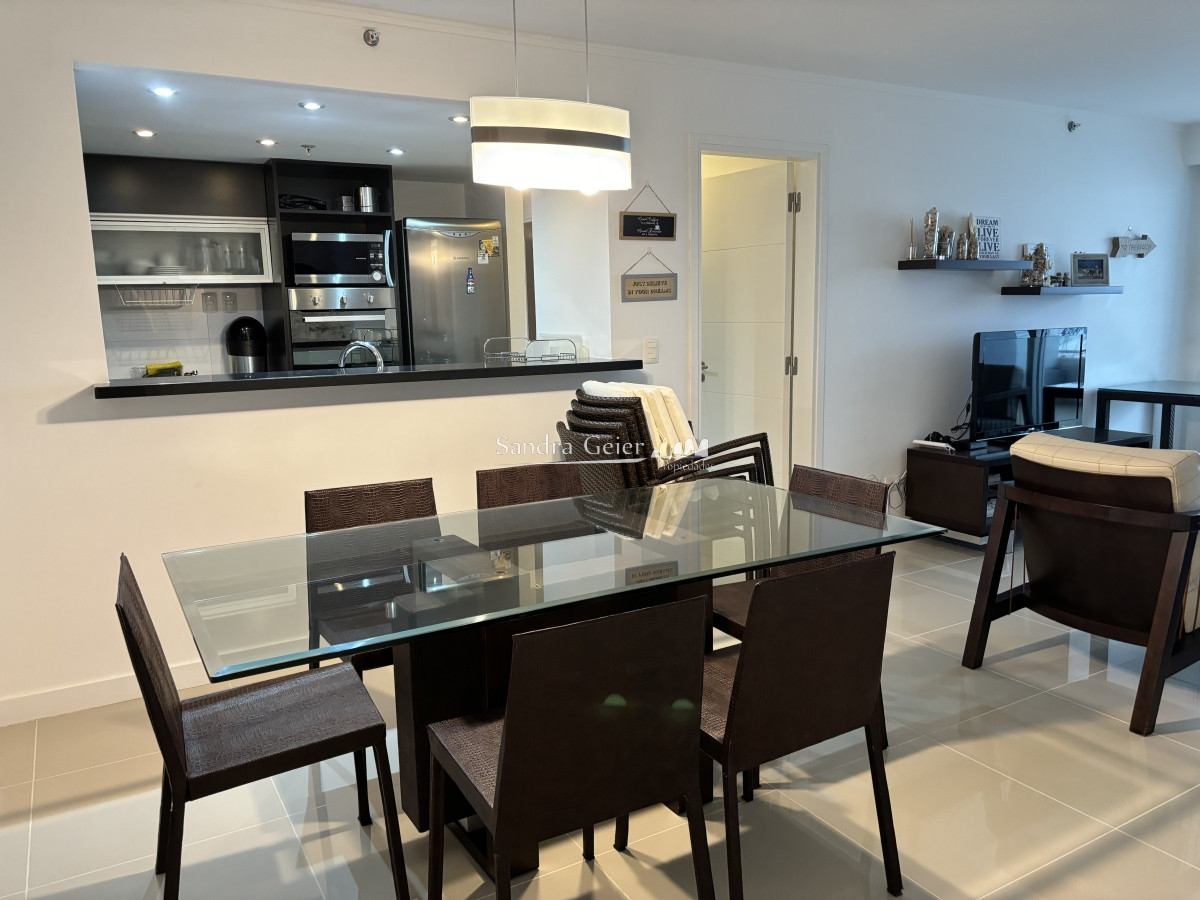 Apartamento ID.2717 - VENTA AV. CHIVERTA PISO ALTO TRES DORMITORIOS BRAVA AIDY GRILL