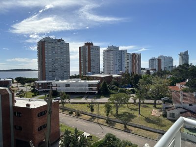 Apartamento ID.2045 - Sunrise Tower mansa parada 5 venta