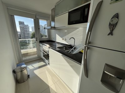 Apartamento ID.1398 - Brava, una cuadra del mar. Todos los servicios!!!