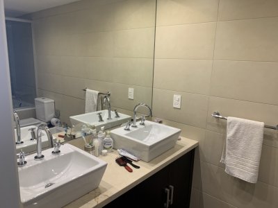 Apartamento ID.1726 - VENTA BRAVA IMPERIALE III inmaculado Piso alto