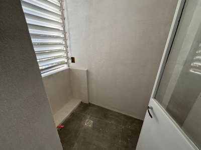 Apartamento ID.2698 - VENTA TORRE ANTARES RECICLADO MUY BUENA ORIENTACION
