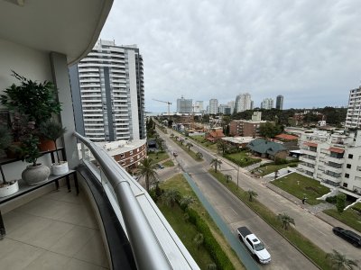 Apartamento ID.197 - AV. CHIVERTA. MUY LINDA PLANTA BRAVA VENTA ORIENTACION SOLAR